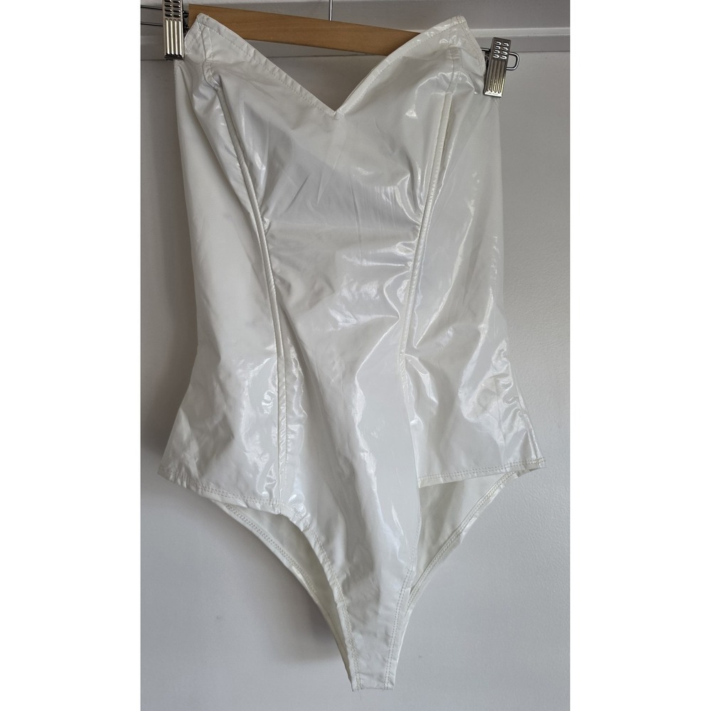 NWT Leg Avenue Bodysuit Women M White Sleeveless One Piece Rave Festival - Picture 1 of 6